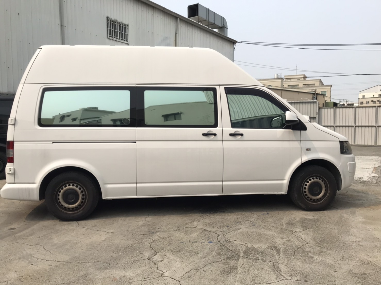 12年福斯kombi 高頂休旅車 Van 廂型車 柴油5速 6人座 重安福祉科技